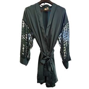 Victoria’s Secret Sz M Knee-Length Kimono Robe Belt Pockets Sheer Sleeves Green